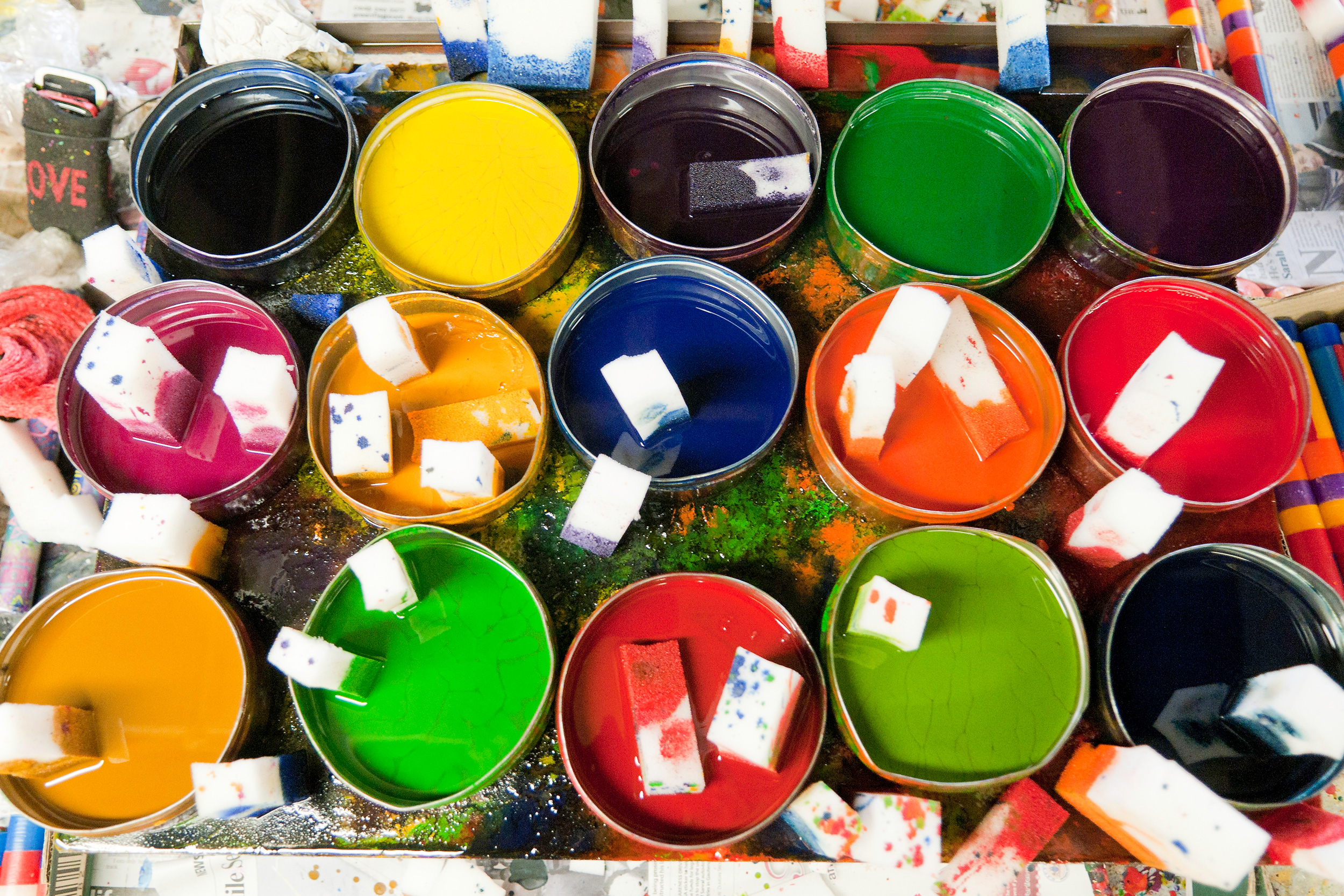 kapula-hand-painted-candles-colours-wax-paint-pots.jpg