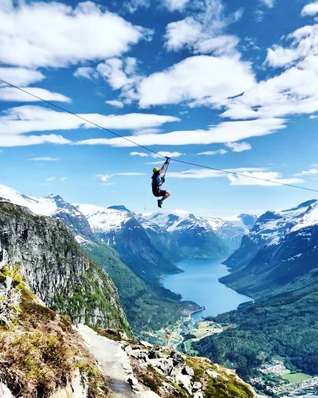 D&aring; har @loenactive opna Loen Flying Fox! F&oslash;rebels ope laurdag og s&oslash;ndag / @loenactive has opened Loen Flying Fox! Currently open Saturdays and Sundays 🙌  #loenactive #zipline #loenskylift #visitnorway #Fjordnorway #Norway #Norge 