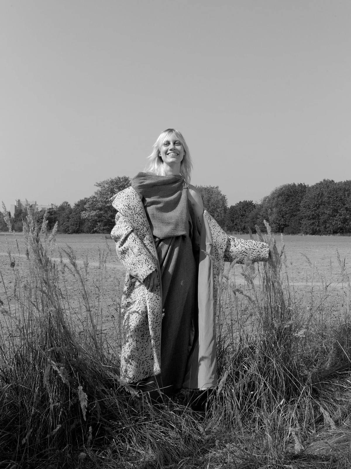 Fashion: Regina Weber Styling: Marie-Therese Haustein Model: Ste