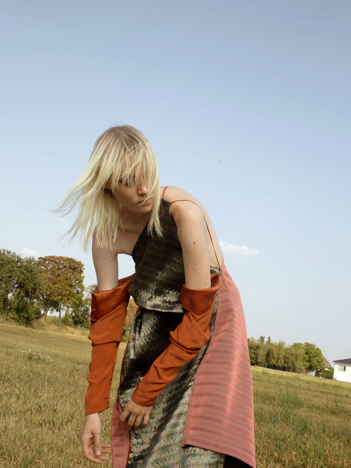 Fashion: Regina Weber Styling: Marie-Therese Haustein Model: Ste
