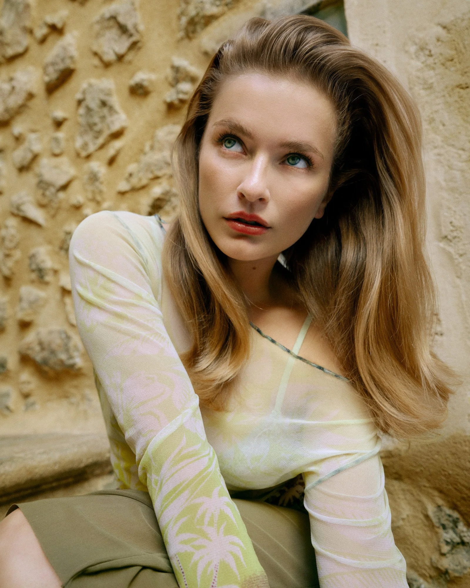 Authentic-Beauty-Concept_Camille-Razat_1140_Nina-Raasch_12_sRGB_2000px.jpg