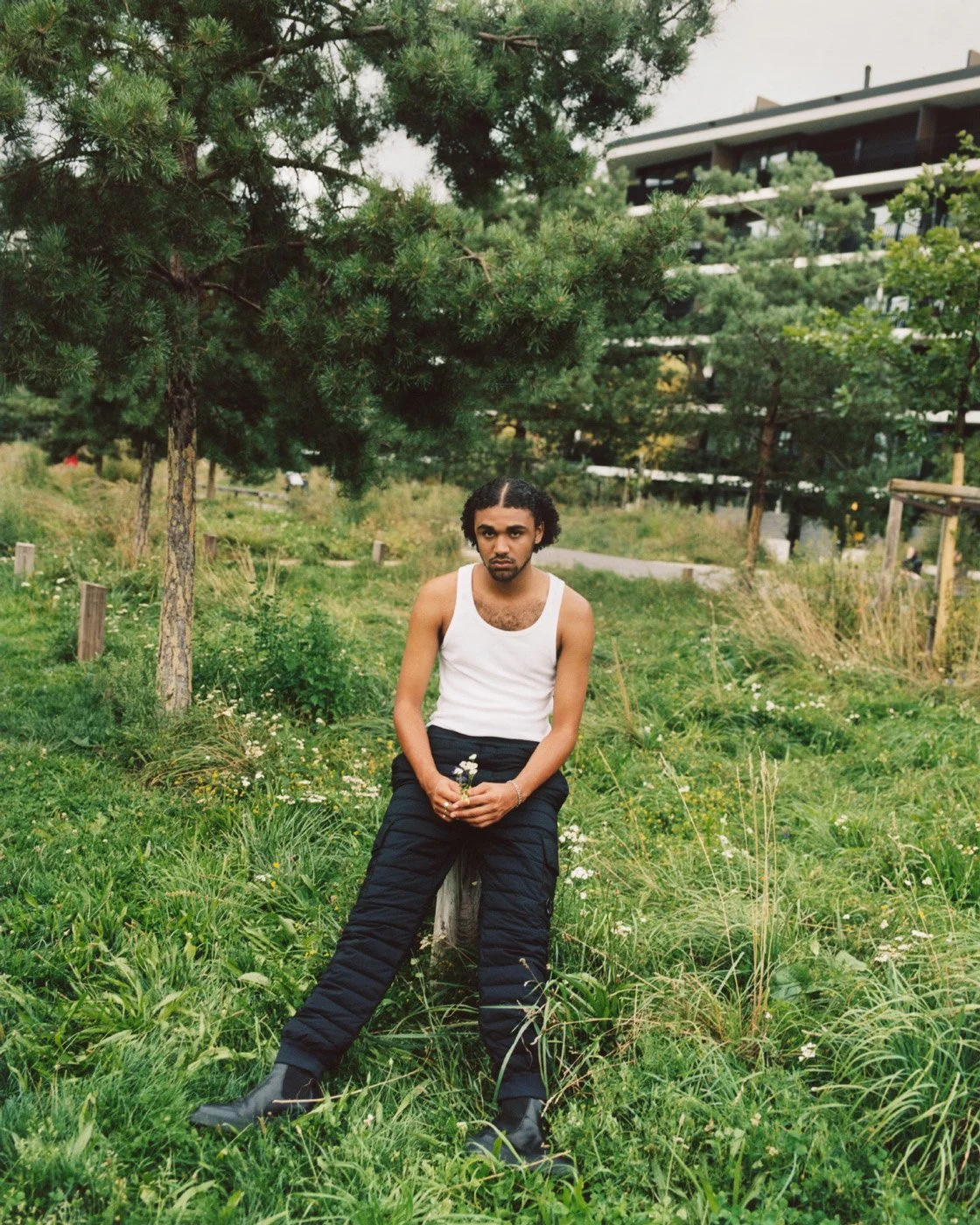 ZOO-72_Langston-Uibel_Nina-Raasch_01.jpg