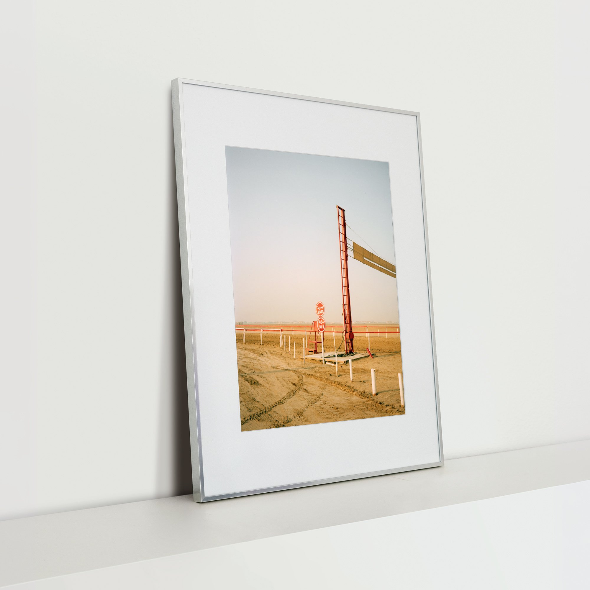 Runway_Nina-Raasch_Rahmen_Seite.jpg