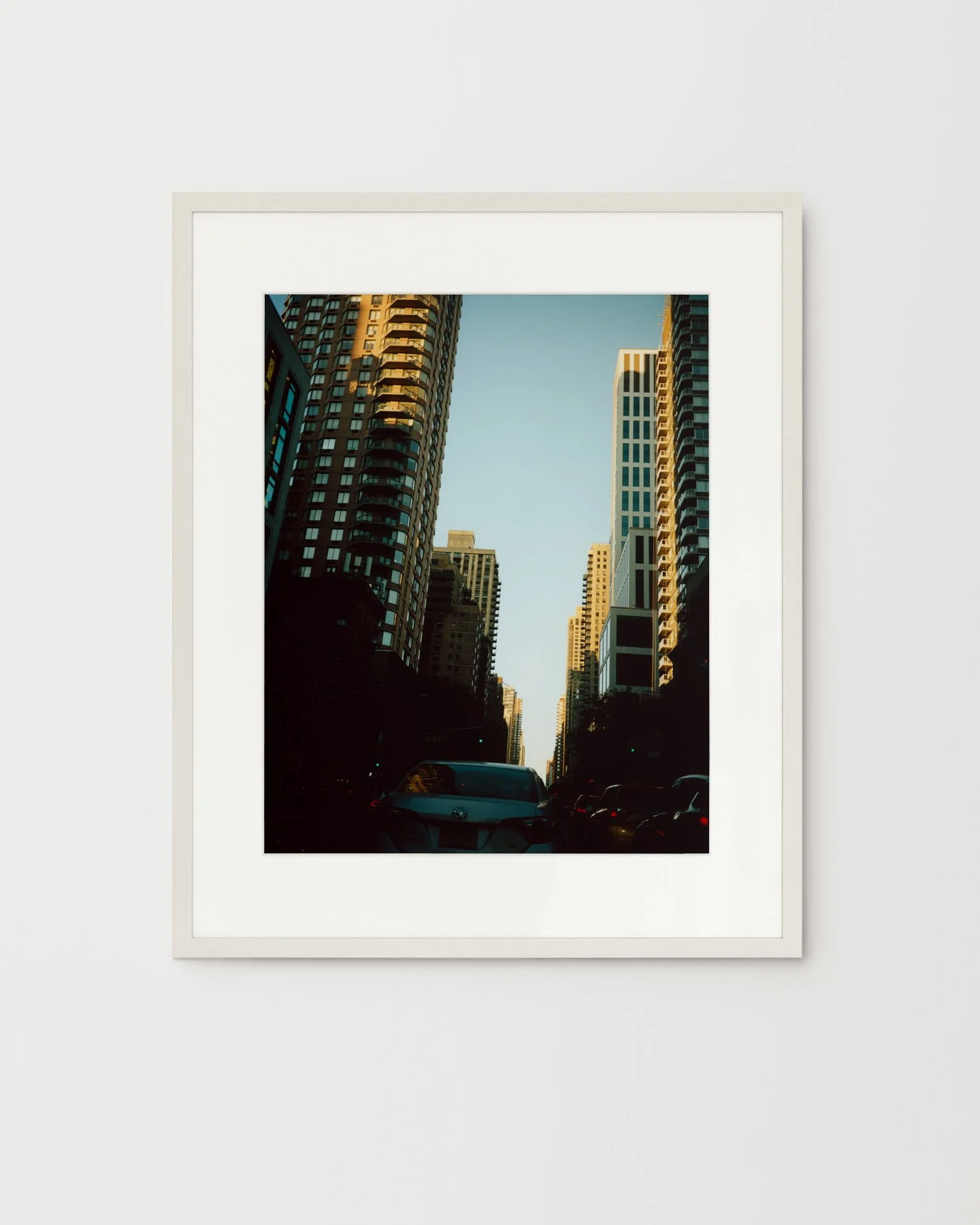 Nina-Raasch_NYC_50x62,5cm_white.jpg