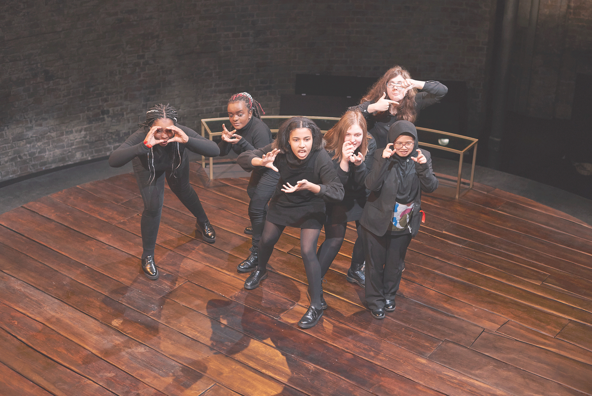 170112_Almeida_SchoolsPerfomance_MaryStuart-2-0425.gif