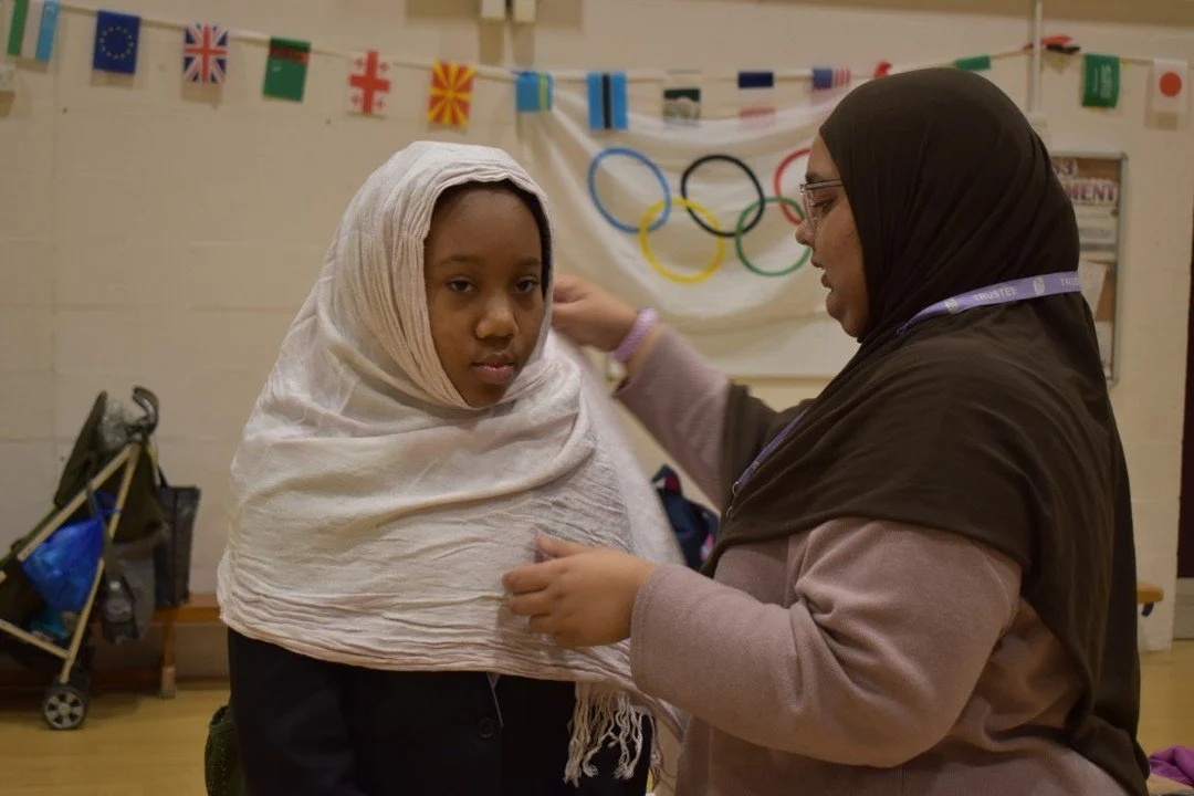 Break time got a stylish makeover as our students celebrated World Hijab Day 🧕✨

From wrapping and pinning to posing and picking their favourite colours, the dance studio was full of laughter, creativity and teamwork. A fun, feel-good way to spark c
