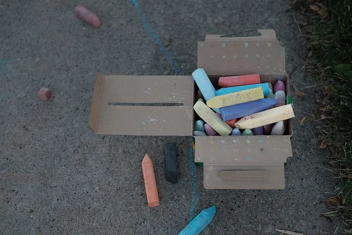 chalk-2607033__480.jpg