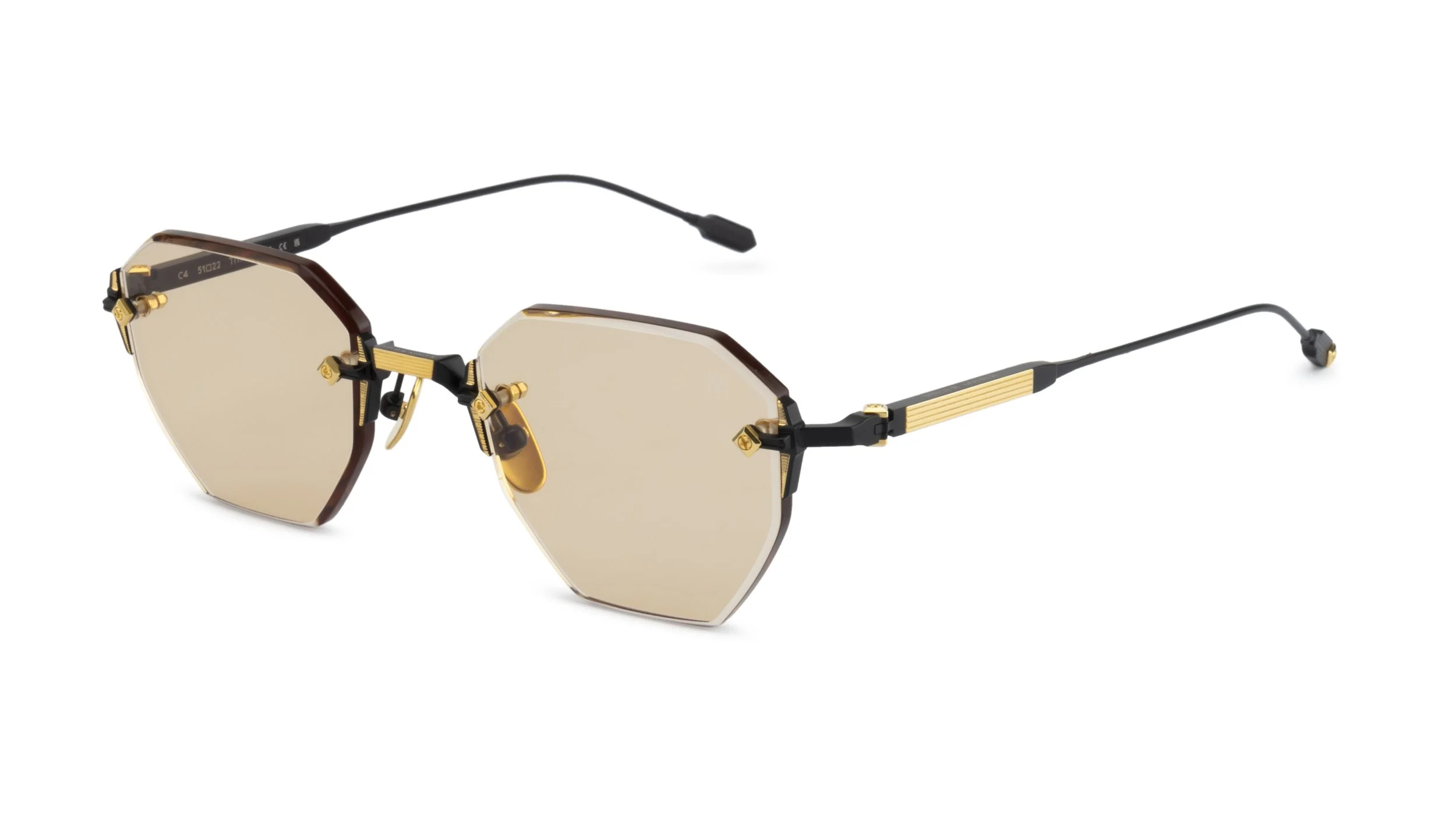 ILLUMINE ONE-C4 (2).JPG