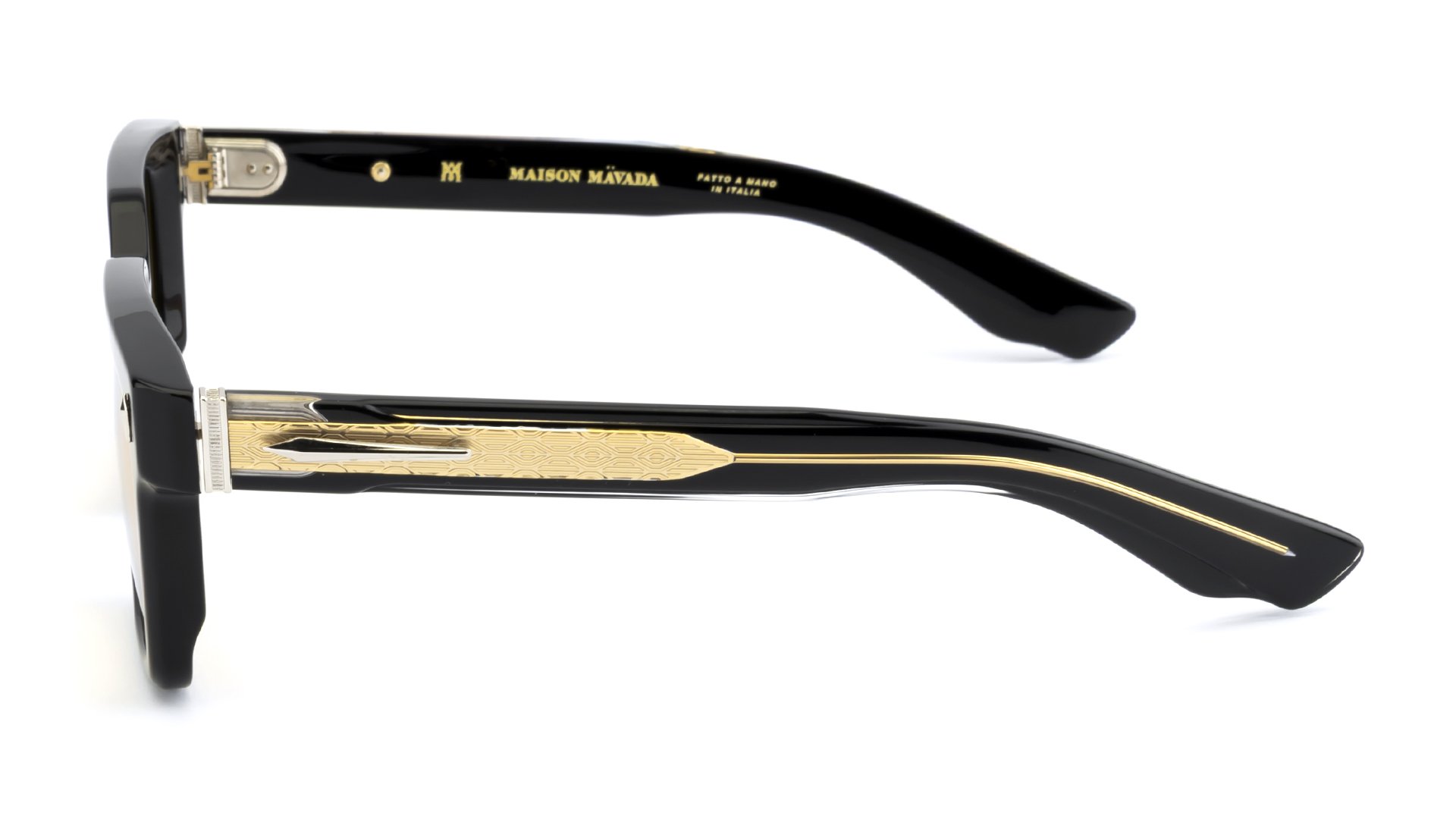   LUX 4 C.7007/BXLR    Frame Colour:  Black   Lens Colour:  Amber Mirror   Specifications:   Mazzucchelli acetate – 100% Italian and of natural origin Pins riveted to both the front piece and the temples 100% UV Protection   Size:  52-19-148 