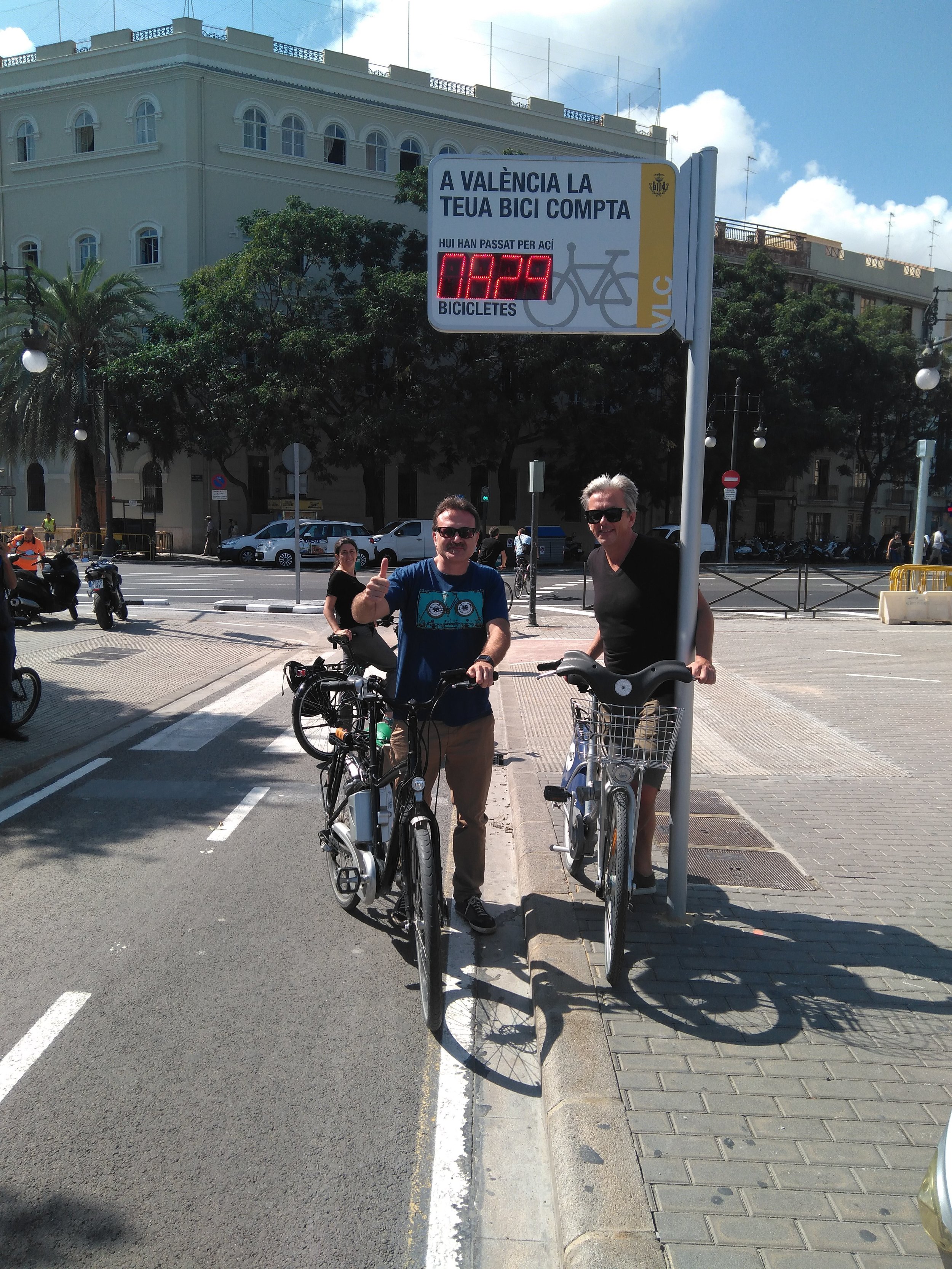  The City of Valencia has installed bicycle counters, like the one pictured here. 