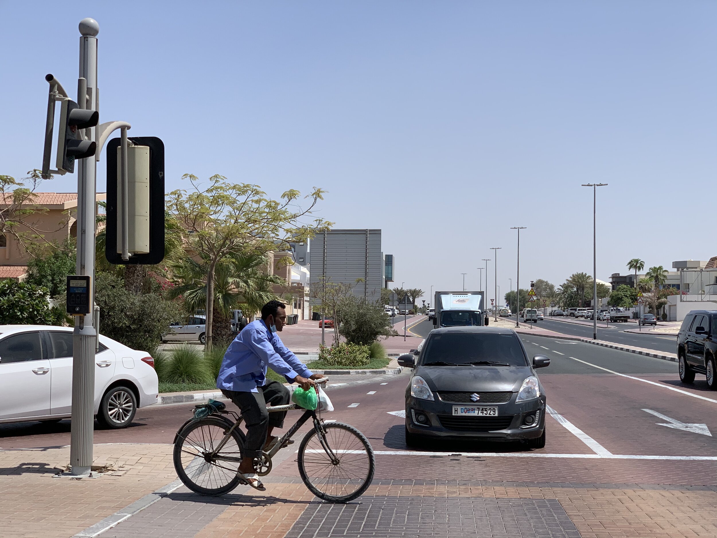 Dubai Cyclist 3.jpg