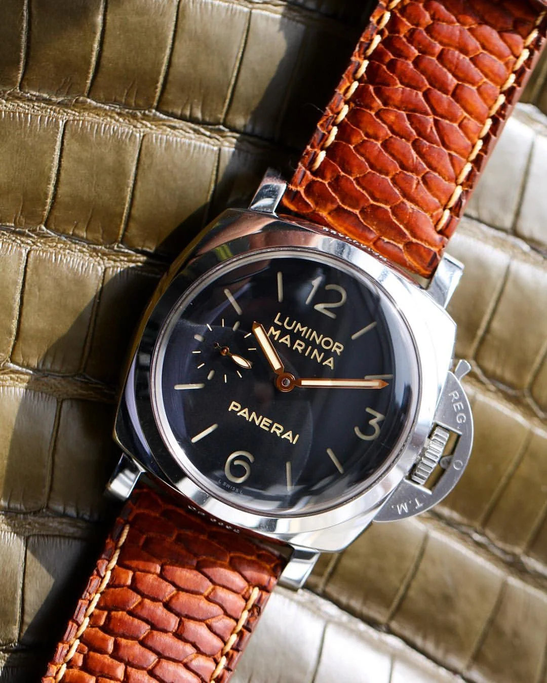 Cognac Beaver Strap + Patina Stitching for Panerai PAM422