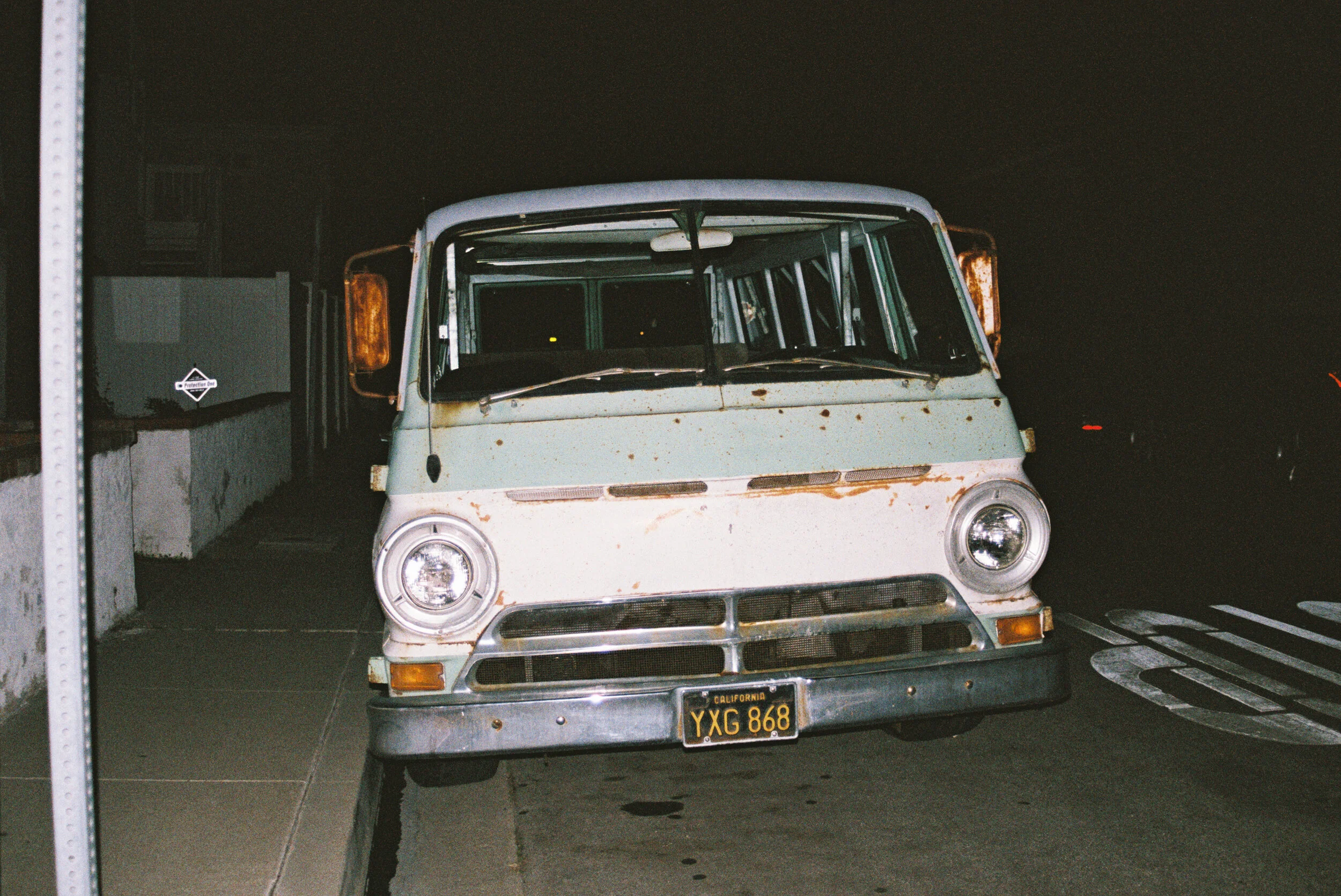 1066490-R1-049-23.jpg