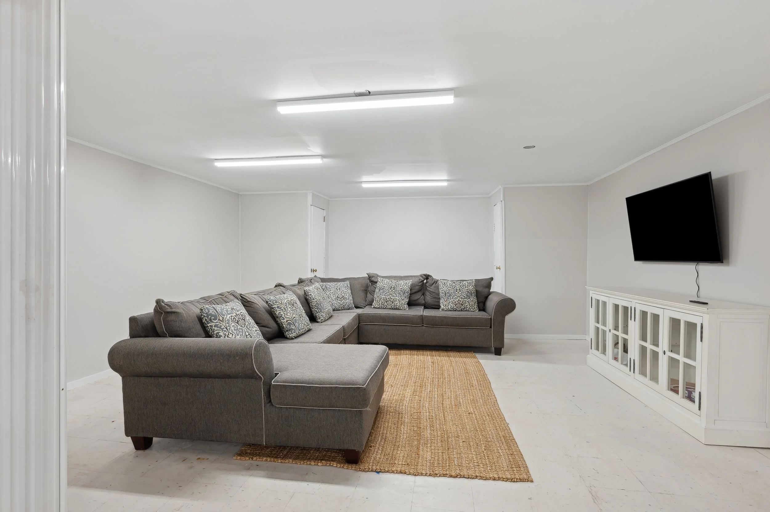 36-10 Crescent Way Shelter Island 5751 LowerLvl.jpg