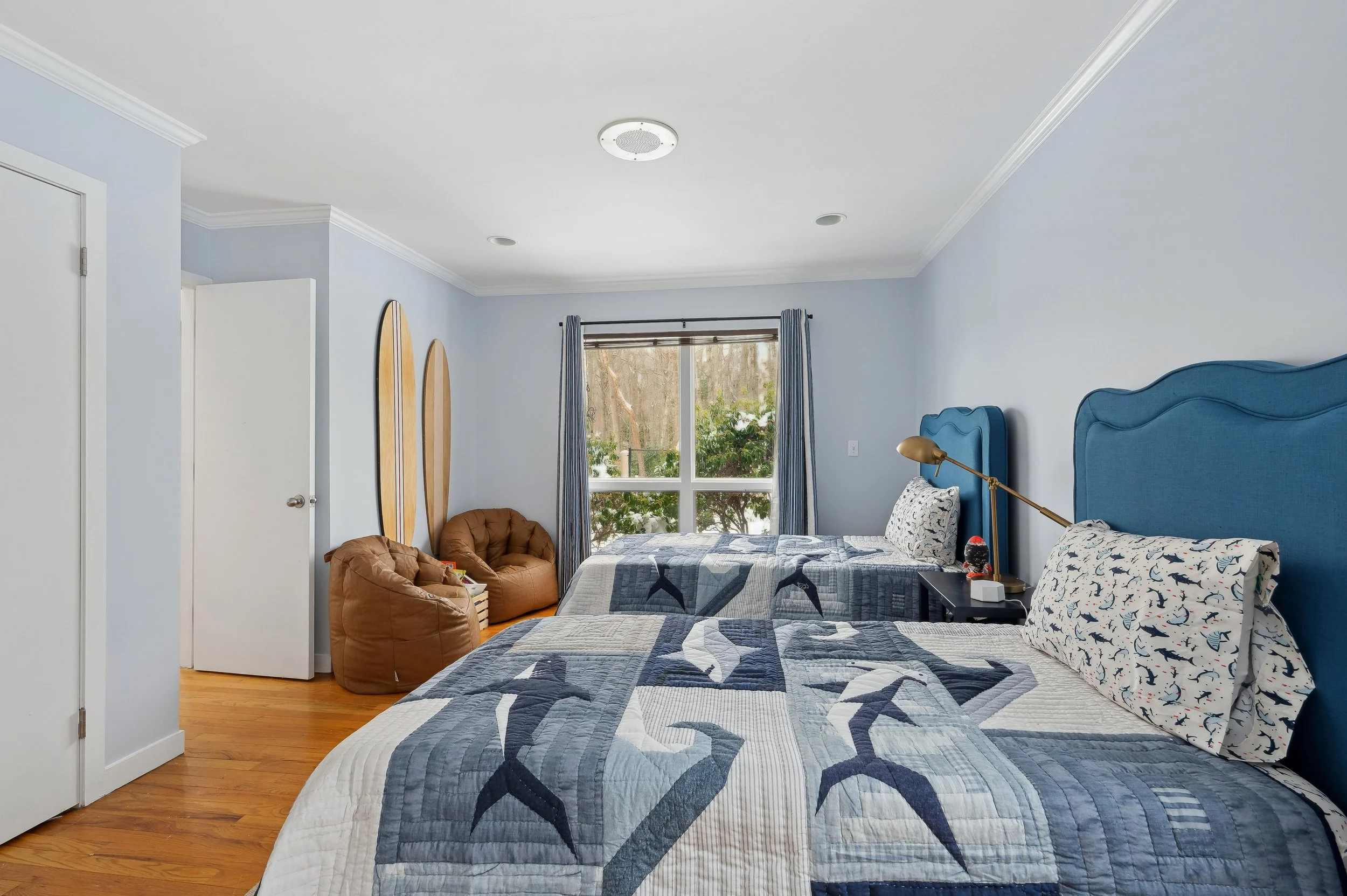 23-10 Crescent Way Shelter Island 5630 Bedrm.jpg