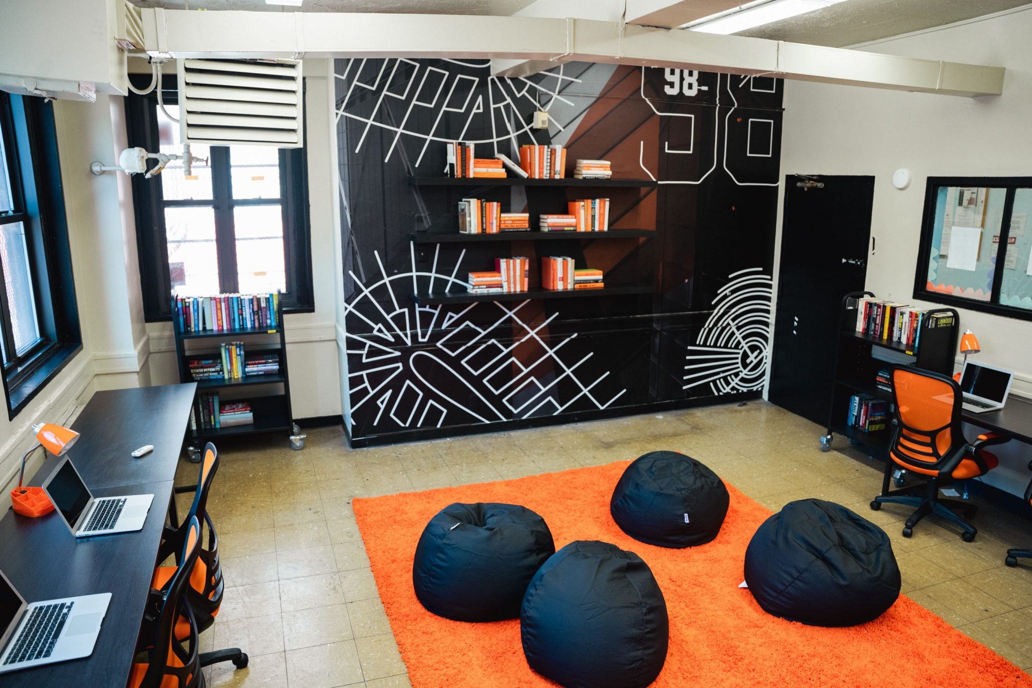 Gowanus-Computer-Lab-2048x1365 (1).jpeg