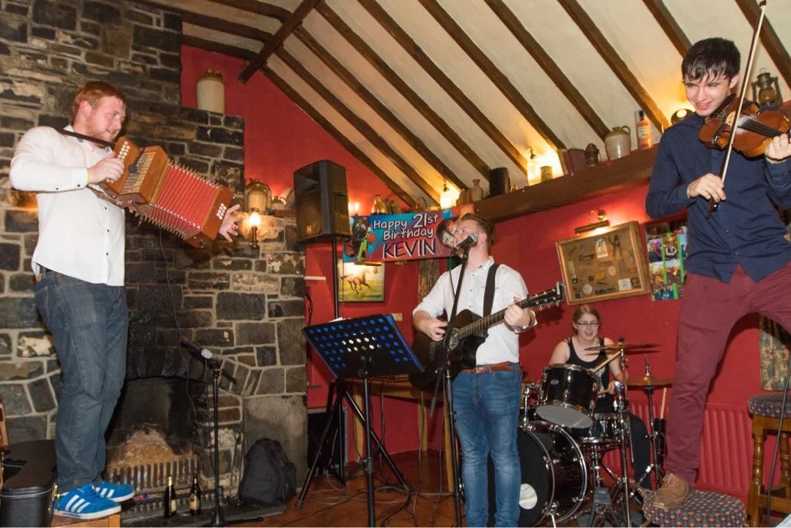 No Strings Attached Live