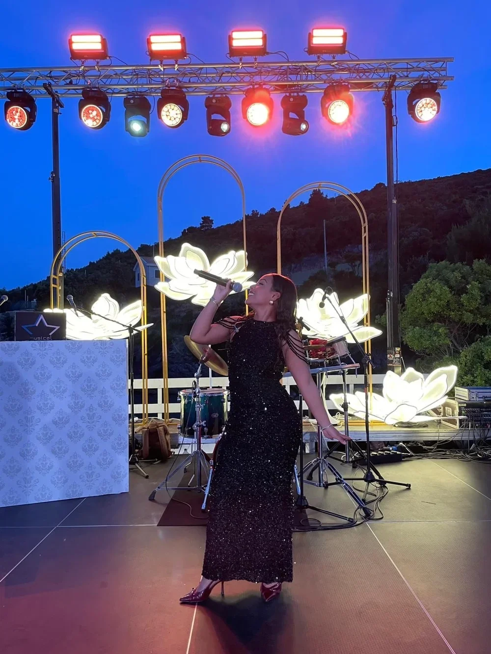 An Evening With Juliet Menet