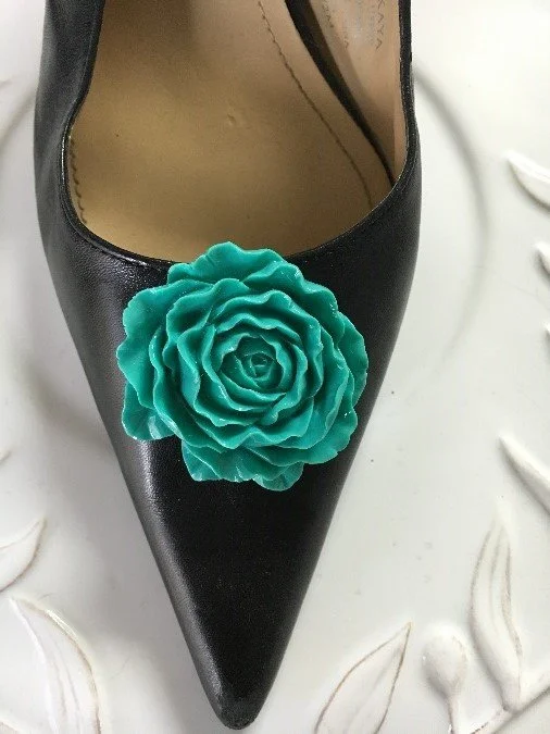 HW Fleur on shoe.jpg