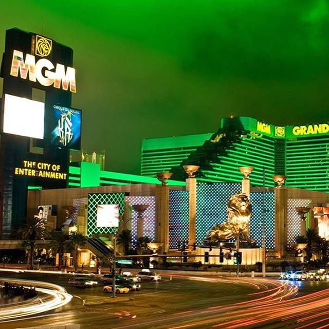 💲Vegas Baby!💲
📆4th November 2018
✅4 Nights
✅MGM Grand
&pound;574 per person‼️
&pound;75 per person deposit
✈️Heathrow flights
✅West Wing King room
✅Room only
Call ☎️01472 897333☎️ for further details #lasvegas #vegasbaby #vivalasvegas #mgmgrand #a