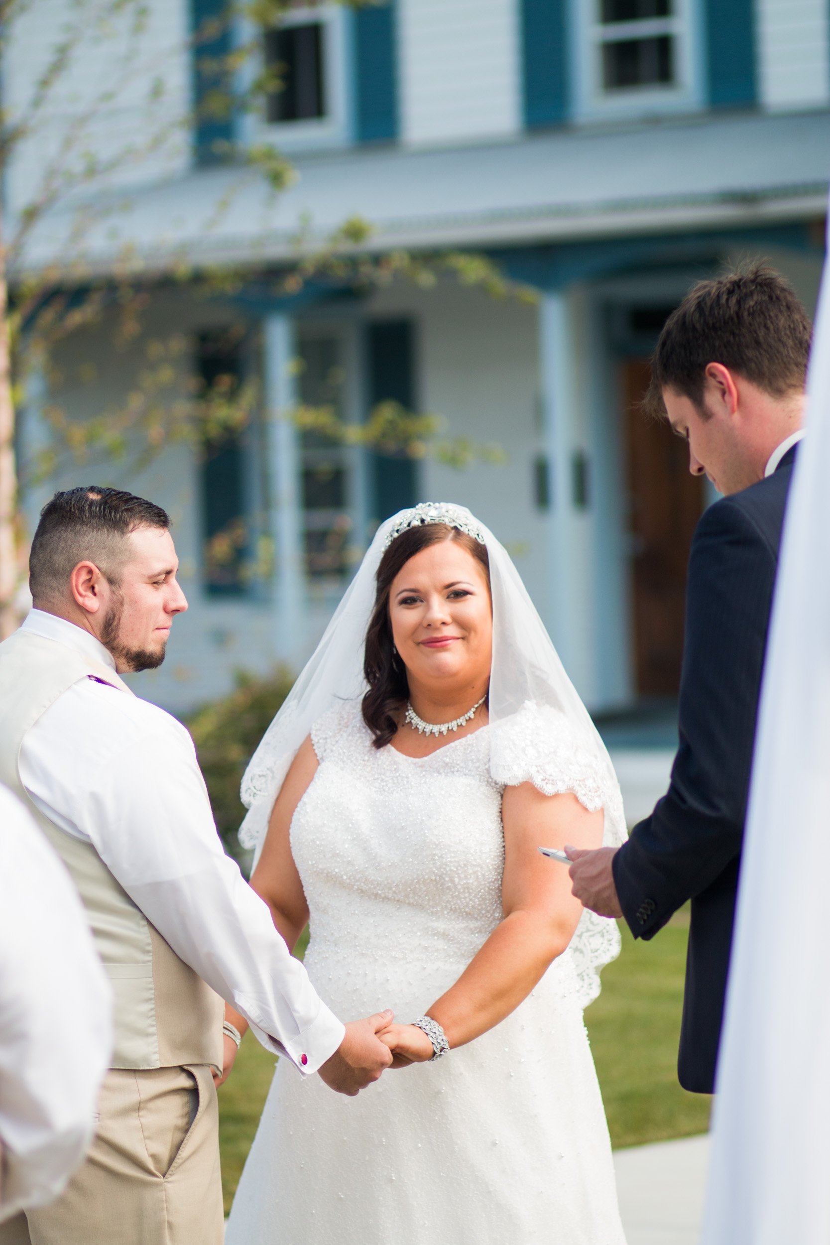 d_e_wedding_ceremony-204.jpg
