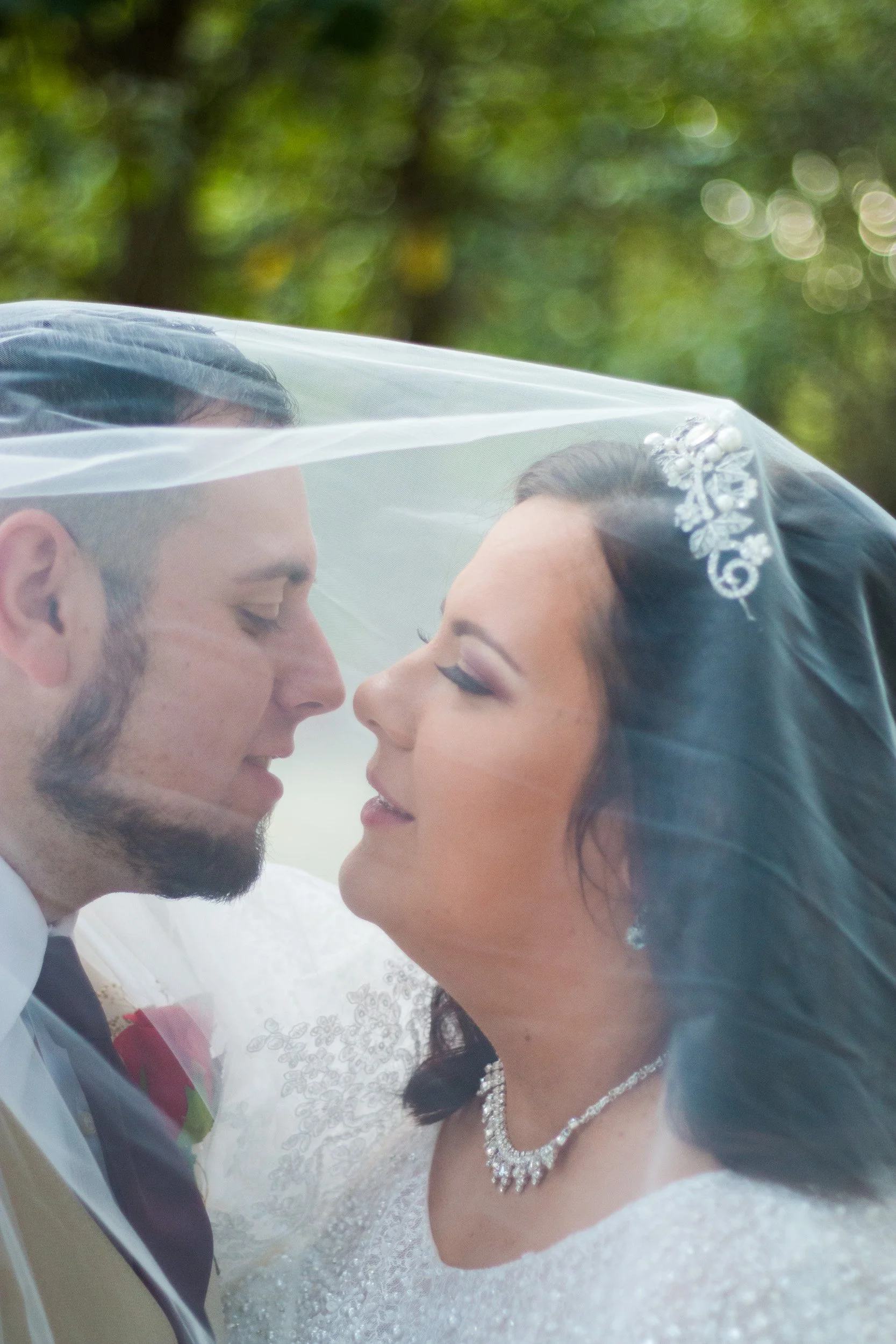d_e_wedding_couple-44.jpg