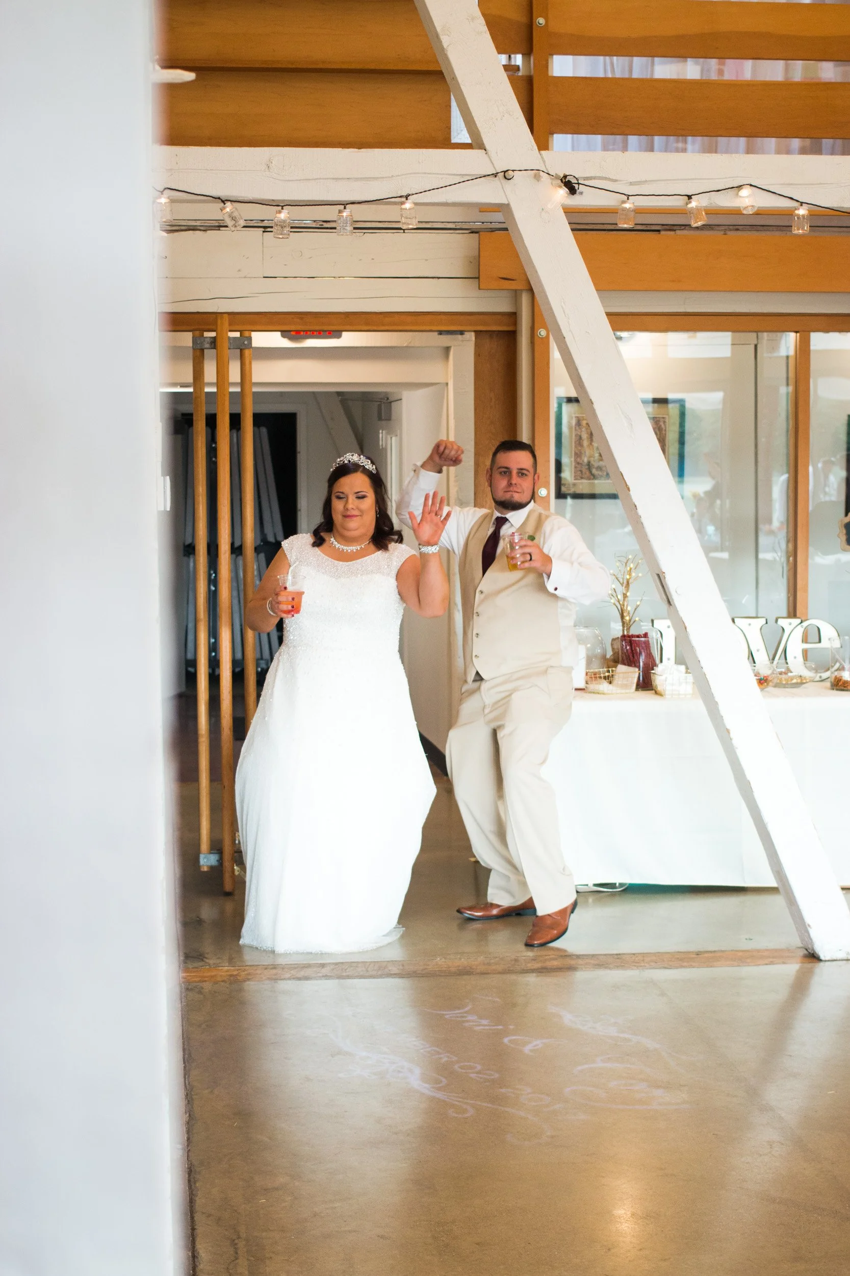d_e_wedding_couple-167.jpg
