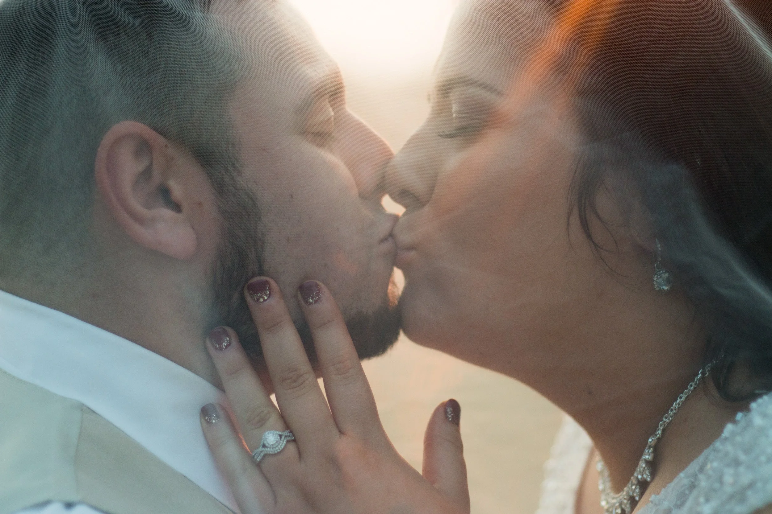 d_e_wedding_couple-195.jpg