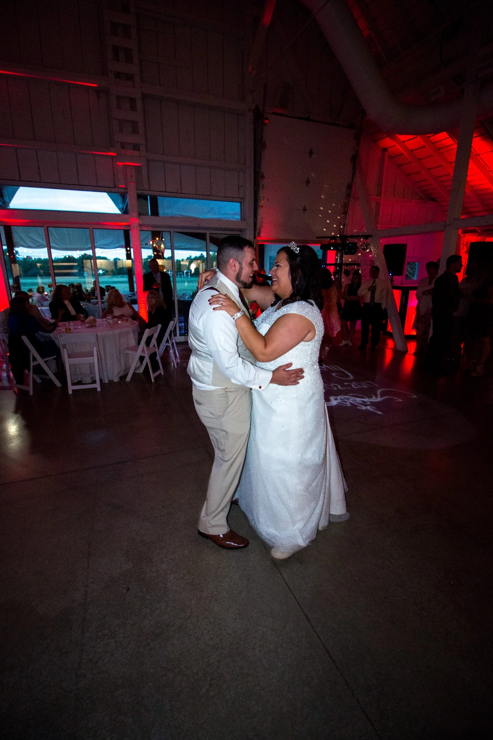 d_e_wedding_couple-288.jpg