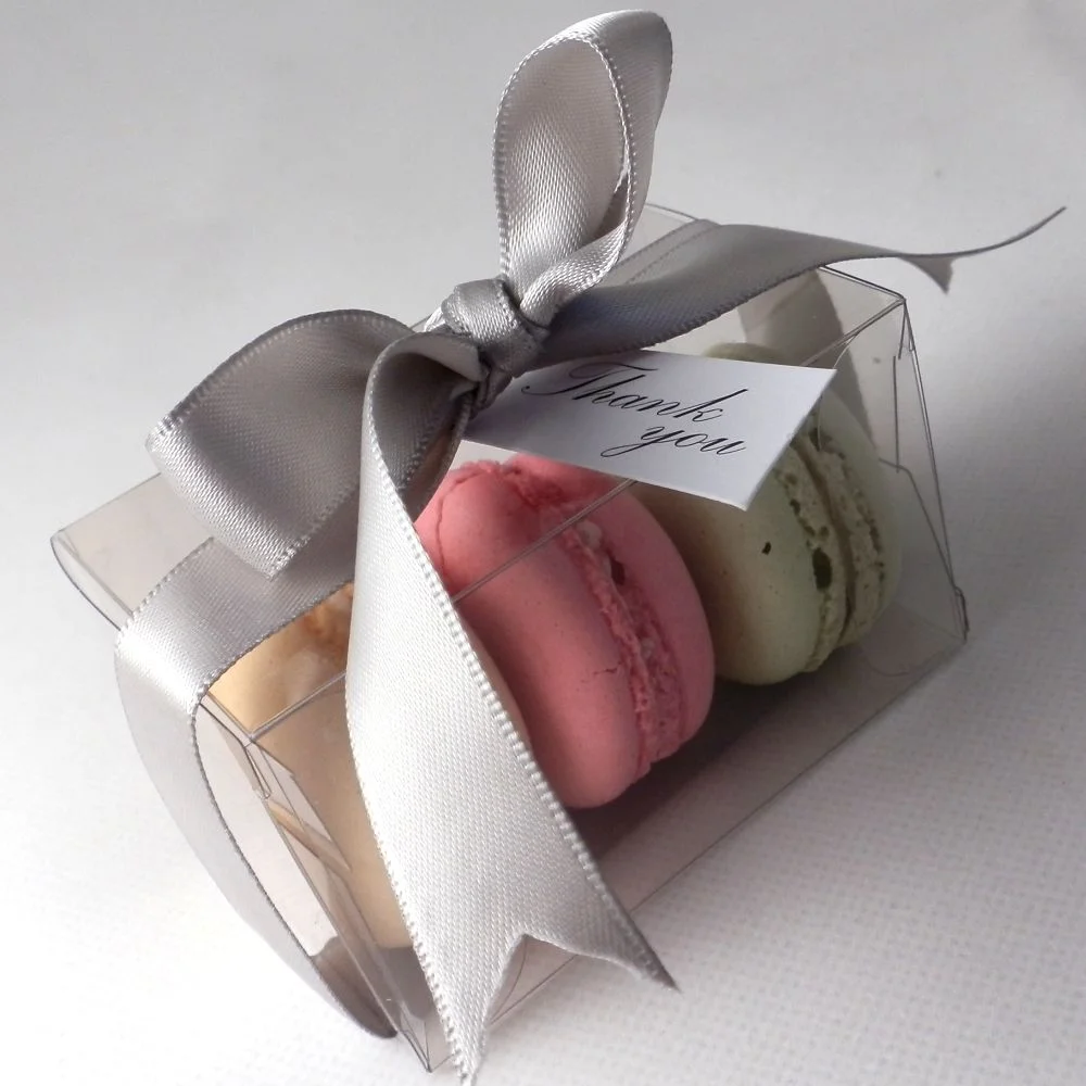 small clear macaron boxes for 3 macaroons / macarons