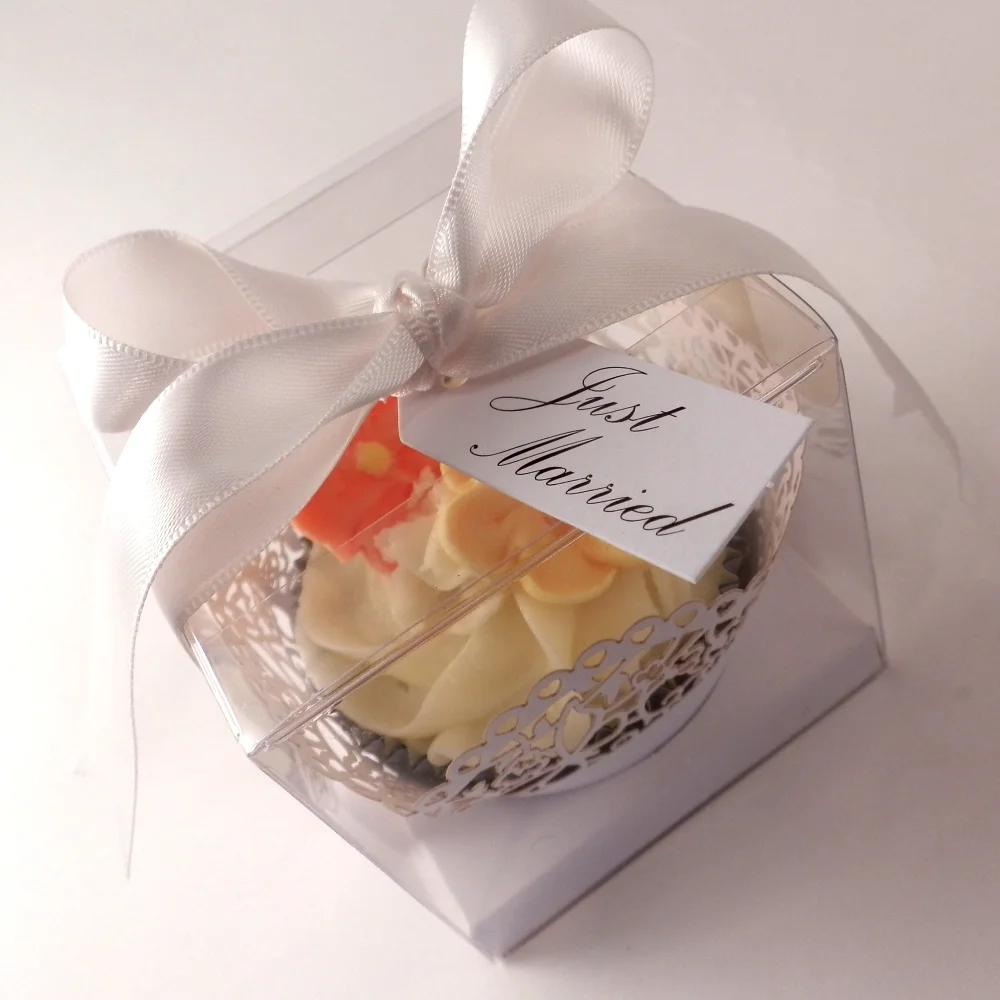 just-married-white-gift-tag-1000-3.jpg