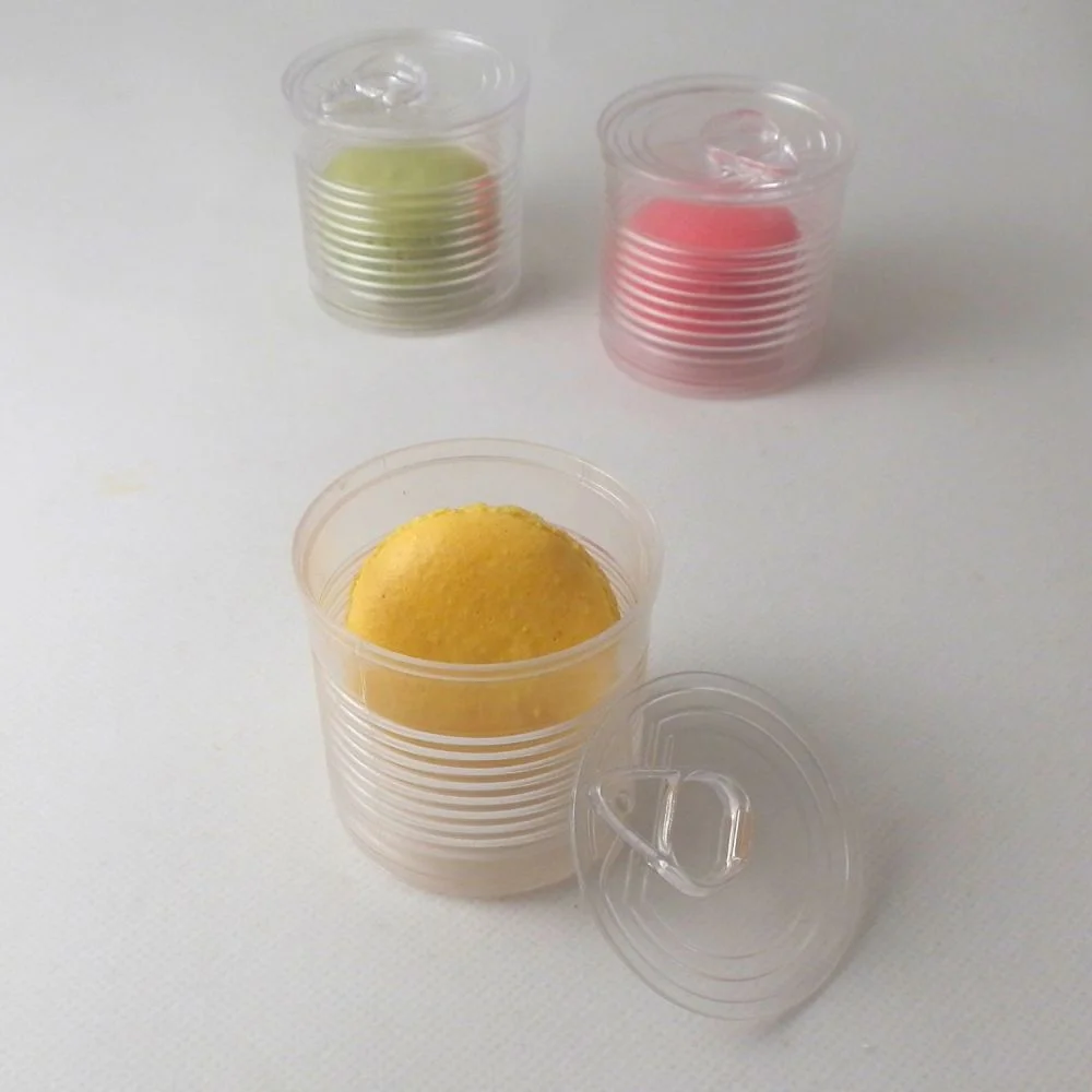 can-boxes-for-macaroons-1000-2.jpg