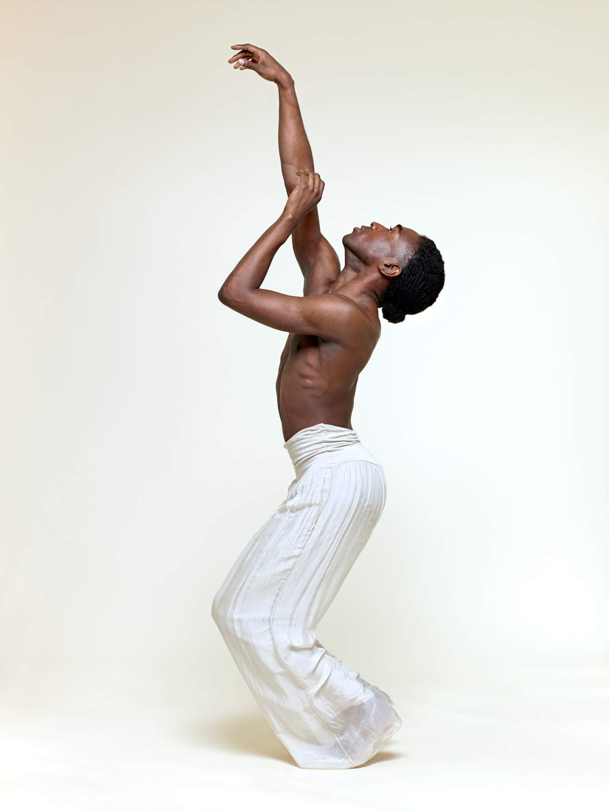 01_Chalvar-White-Pants-Eggshell_0013 1.png