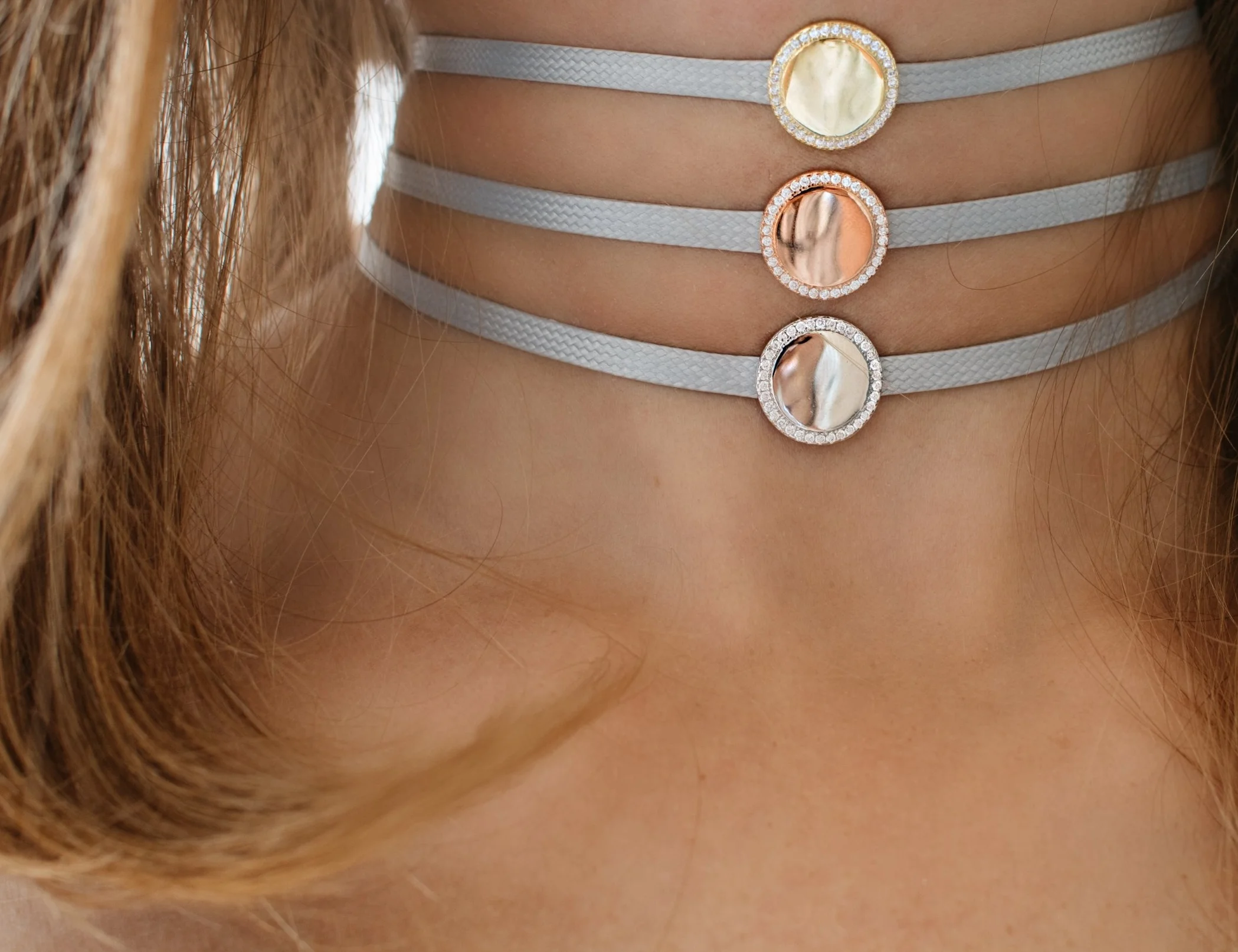 Circle Pendant Choker Necklace