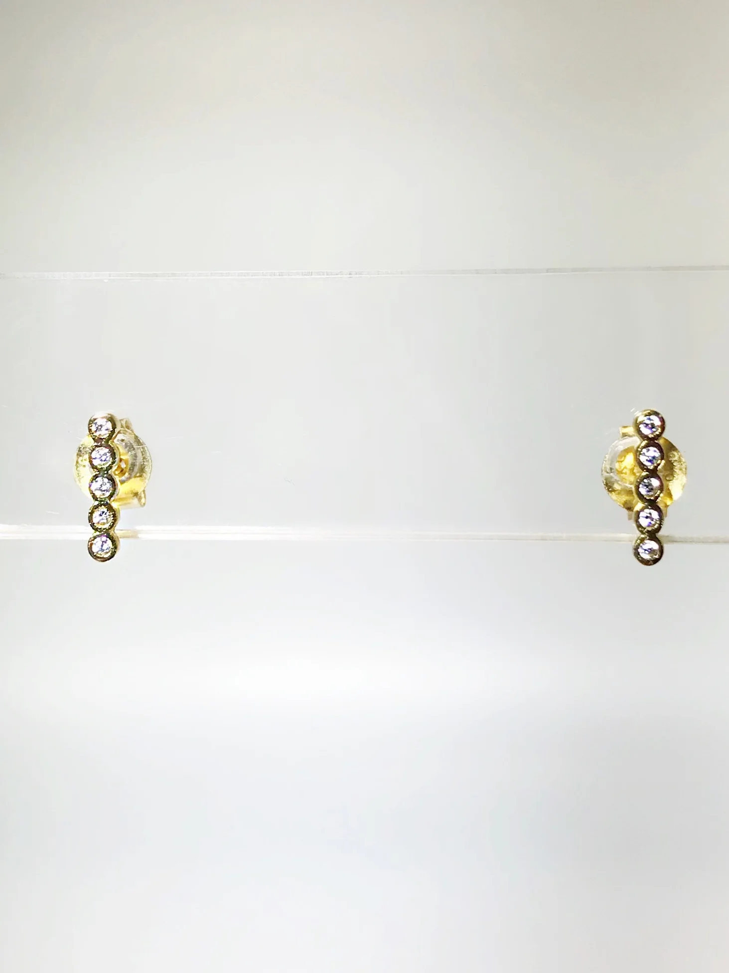 5 CZ Thin Bar Earring