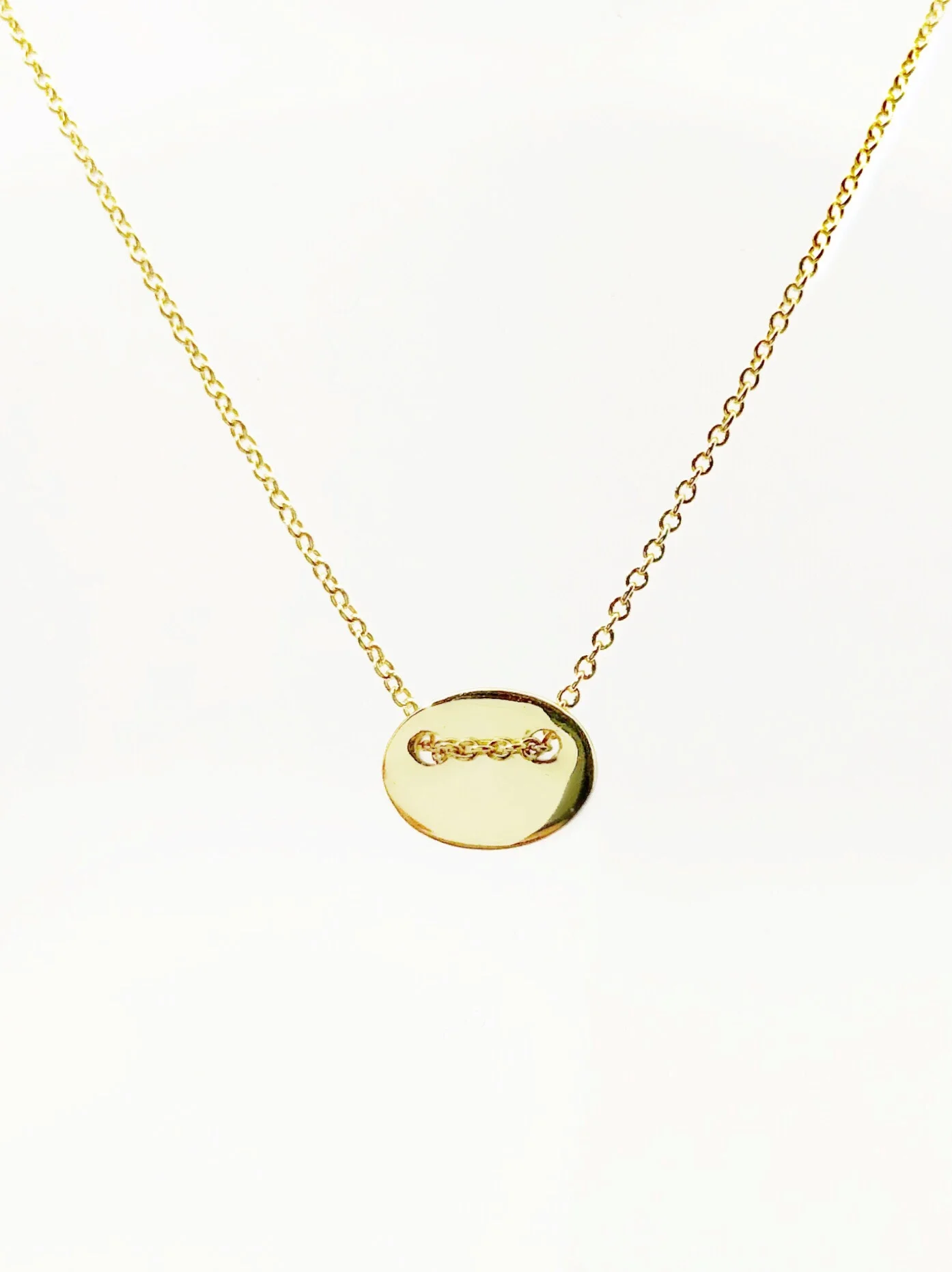 Basic Oval Necklace
