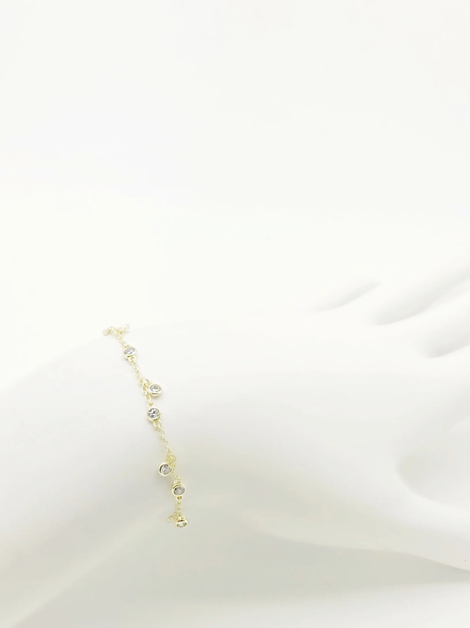 10-CZ Alternating Shaker Bracelet
