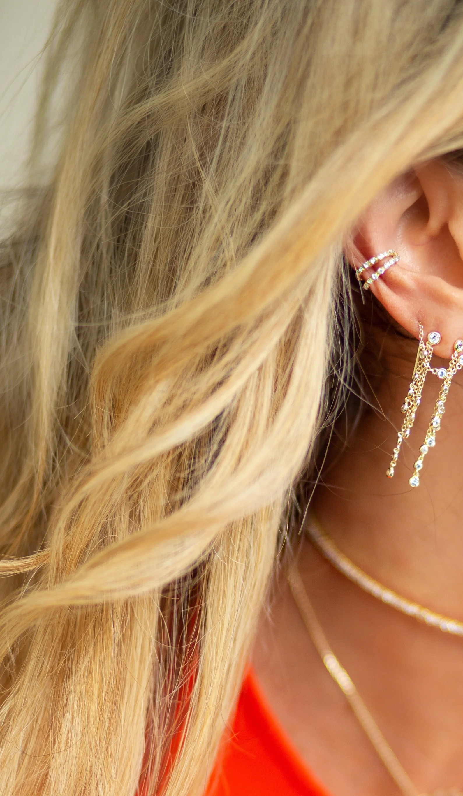 SINGLE CZ DOUBLE LAYER EAR CUFF