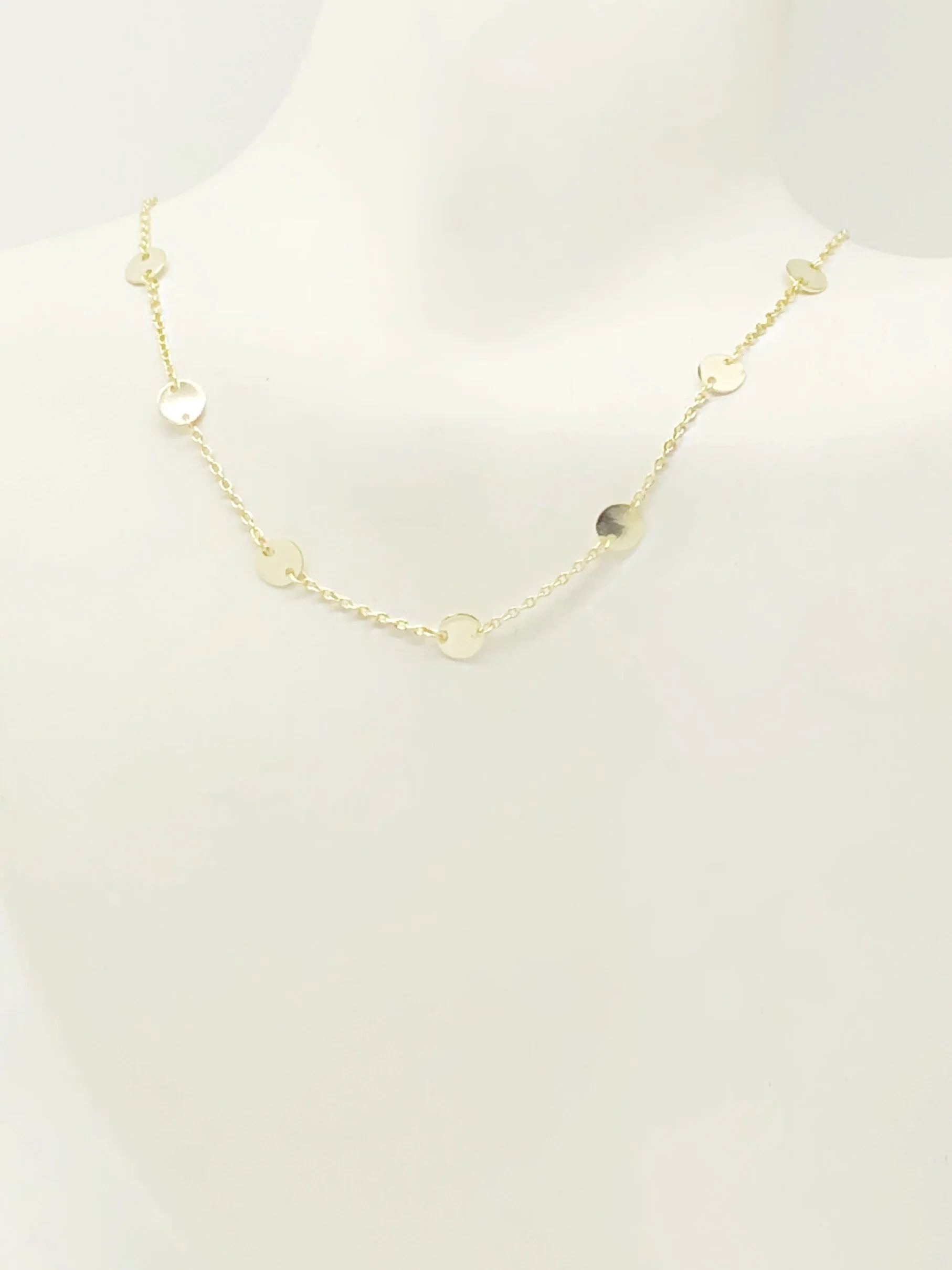 Dispersed 7 Disc Choker Necklace
