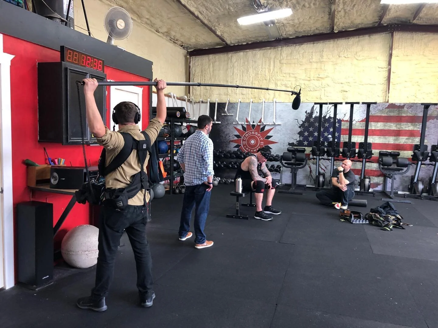 Quick #bts shot from an @undertaker workout. One of my last shoots before the lockdown. Check out Episode 2 of Undertaker: The Last Ride, out today.
.
.
.
#wwe #wwenetwork #theundertaker #thelastride #restinpeace #bts #amplifyfilms #raisethelevel #te