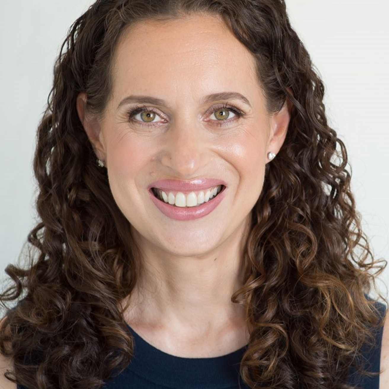 Lauren Baer.png