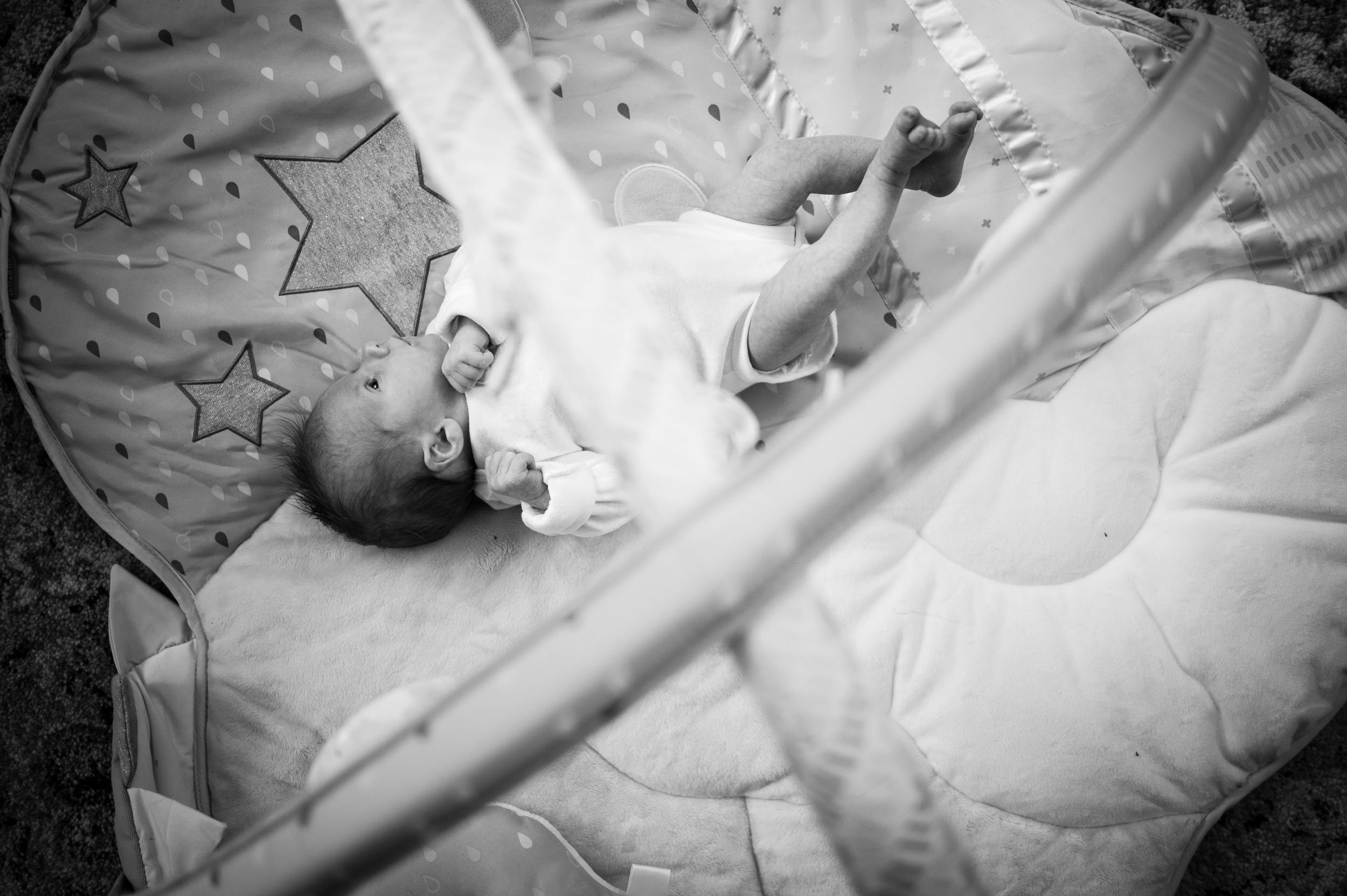 at-home-newborn-documentary-seattle-5.jpg