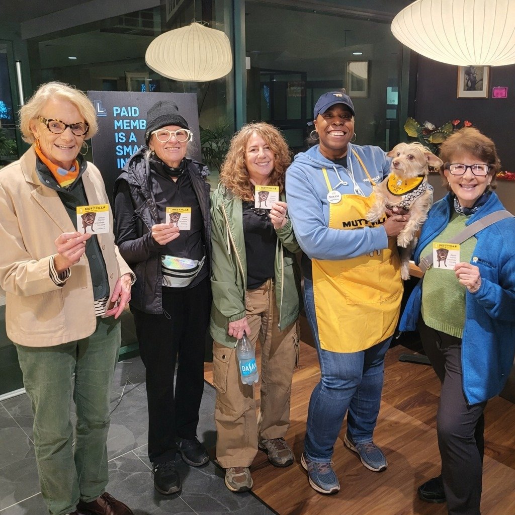 Three cheers for @muttvillesf 🎉🐾 They packed the Opera Plaza Theater in San Francisco for this week&rsquo;s screening of The NY Dog Film Festival.

Our heartfelt thanks to the Opera Plaza Theater for rolling out such a warm welcome to &ldquo;well-b