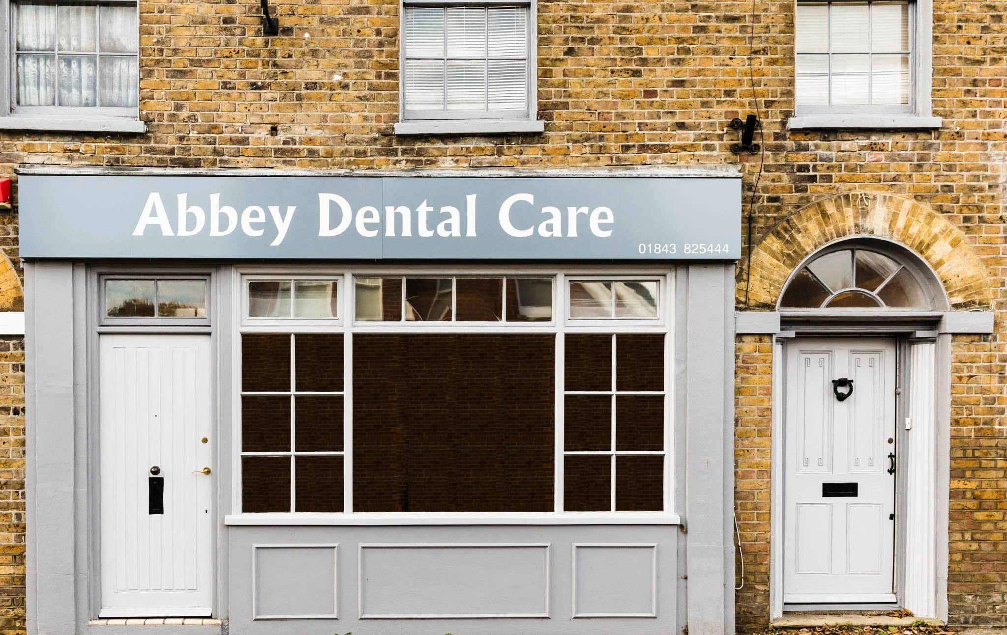 2017.11.13.Abbey-Dental-Care-in-Minster.001._T5A8552-fixing-reflextions.jpg