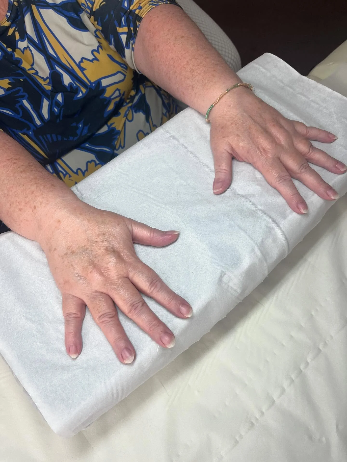 Why is it important to look after your hands?

Hands are often neglected by us as we don&rsquo;t see them as much of a priority as our body and face! However due to this our hands often the giveaway 😒 That&rsquo;s why it is so important to not only 