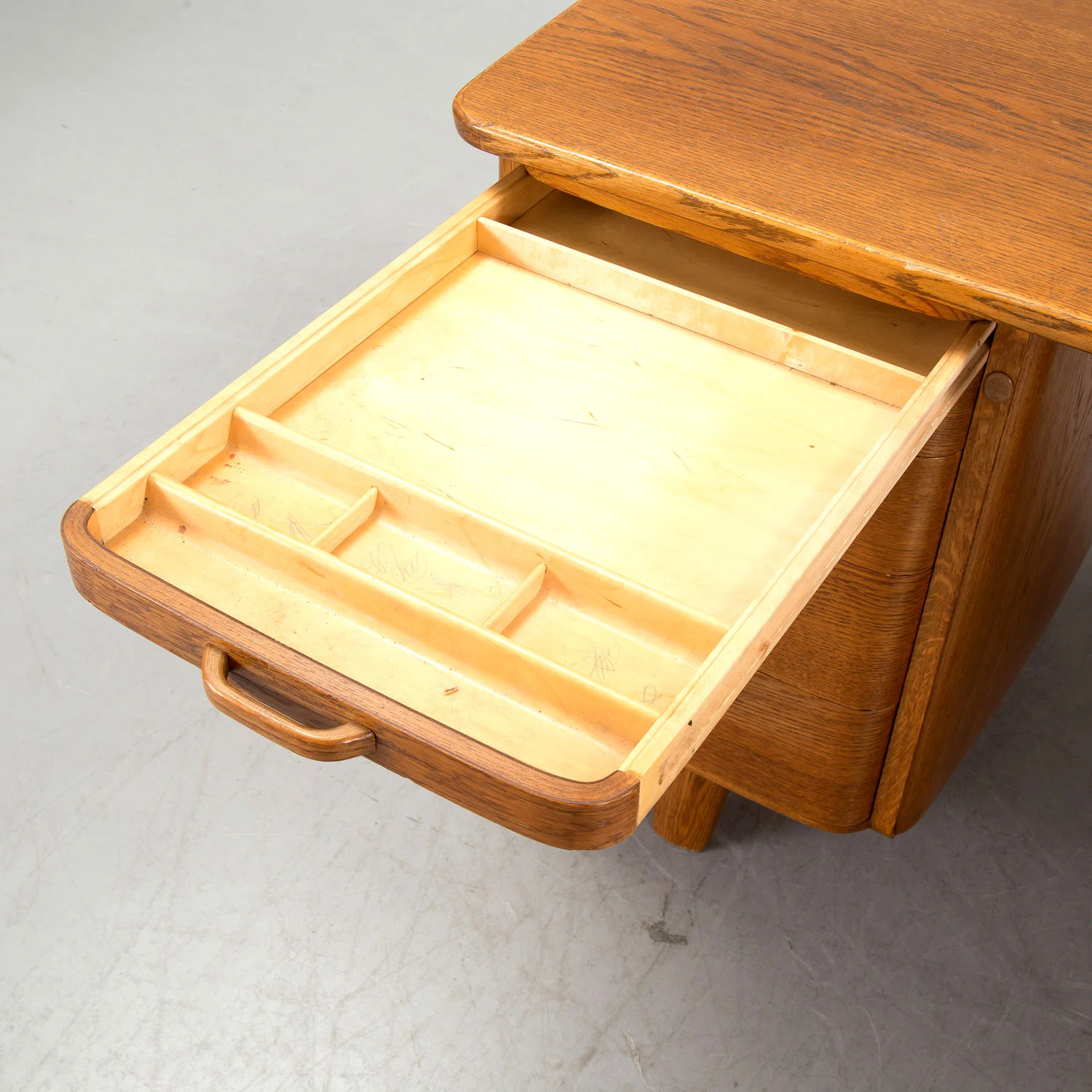 MID-20TH-CENTURY-DESK-AND-CHAIR-BY-FACIT-SWEDEN-5.jpg