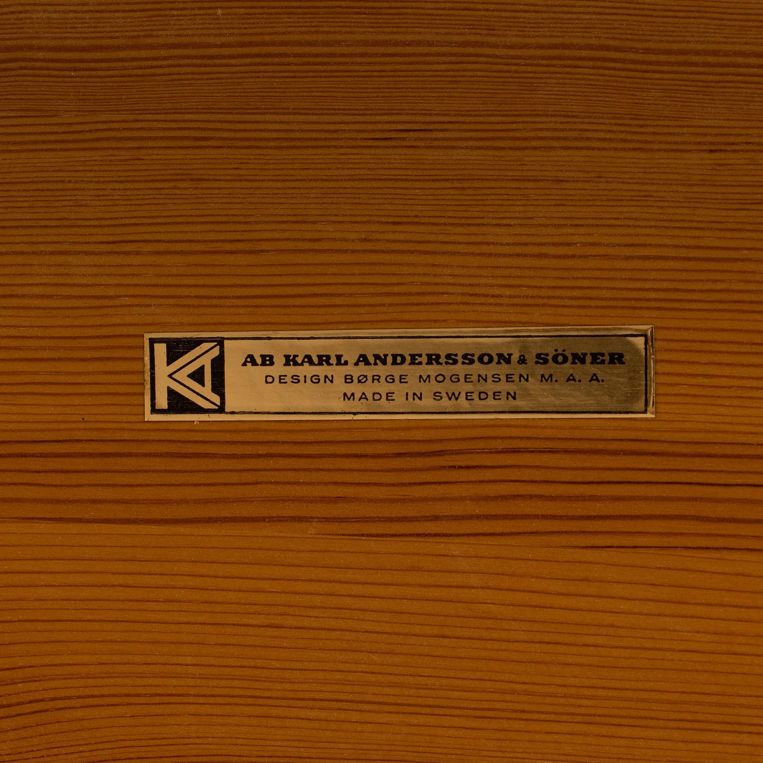 BORGE-MOGENSEN-PINE-BENCH-6.jpg