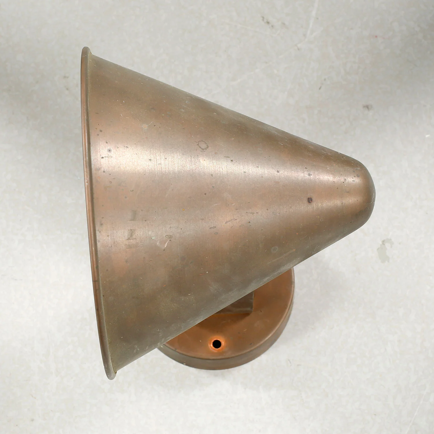 OUTDOOR-COPPER-WALL-LAMPS-5.jpg