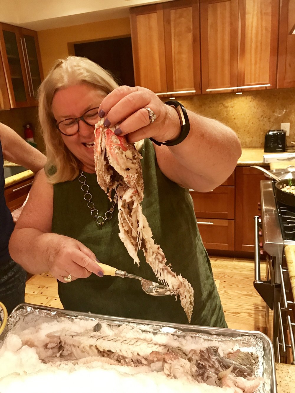  The head and spine, pulls out easily. 