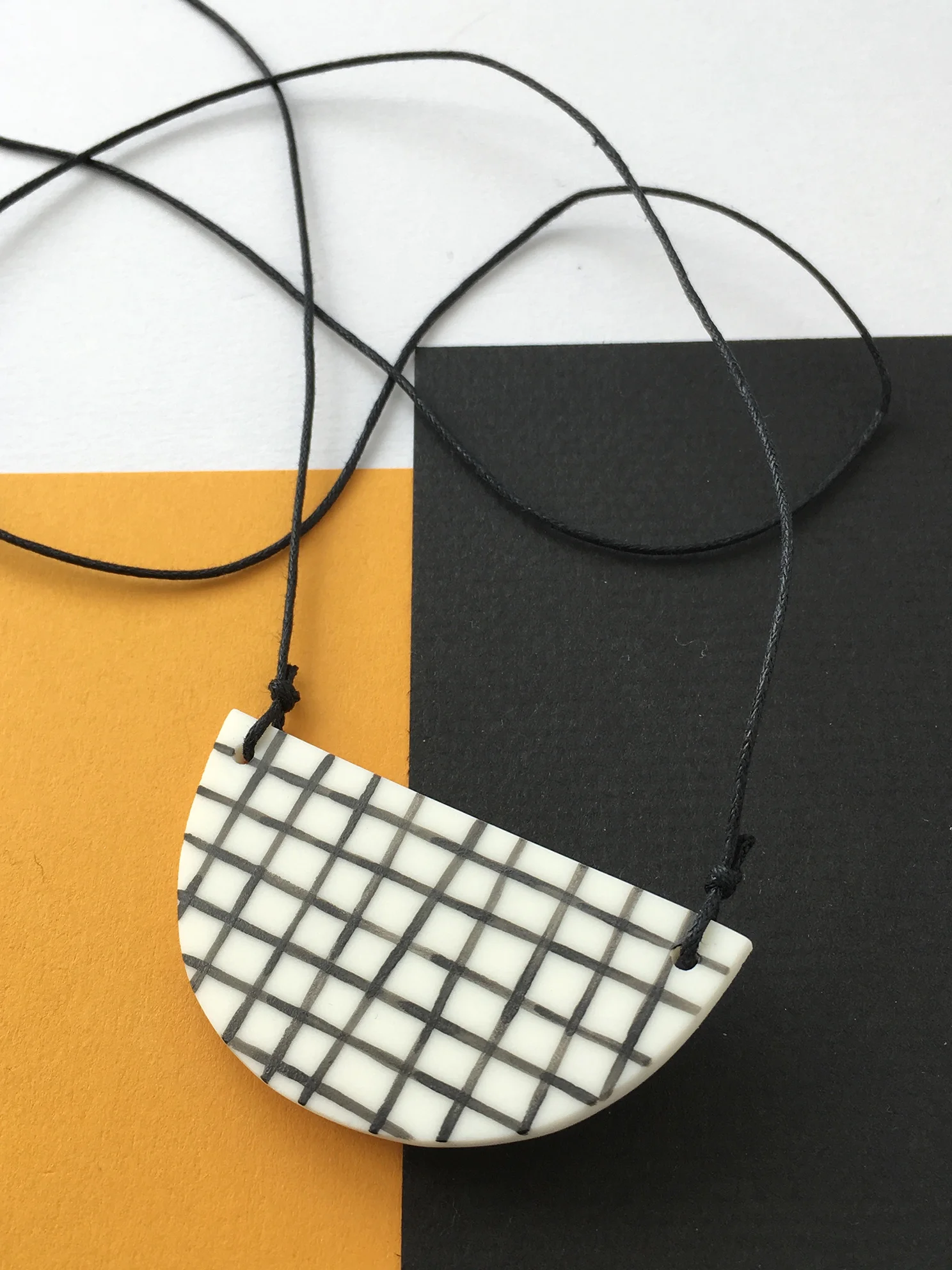 Staple, Semi, Grid - Close Up.jpg